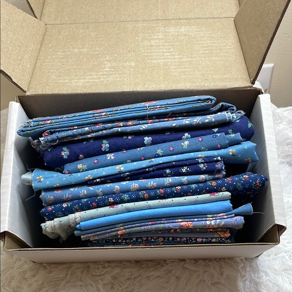 Floral Blue Fabric Bundle - Picture 1 of 2